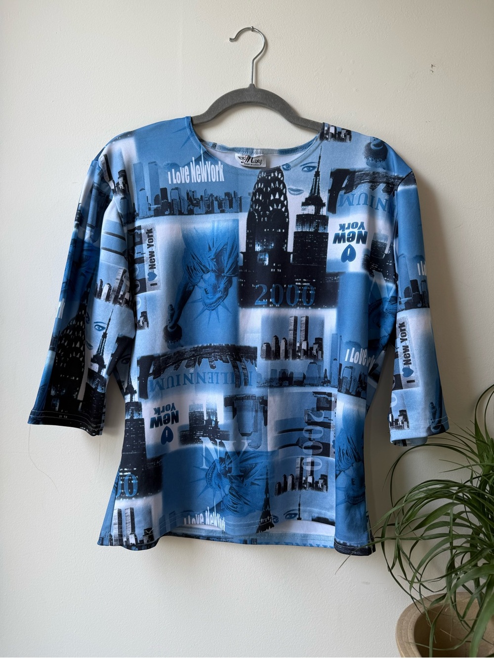 RARE Twin Towers 2000 I Love New York Blue Graphic Print Women's Top made in USA